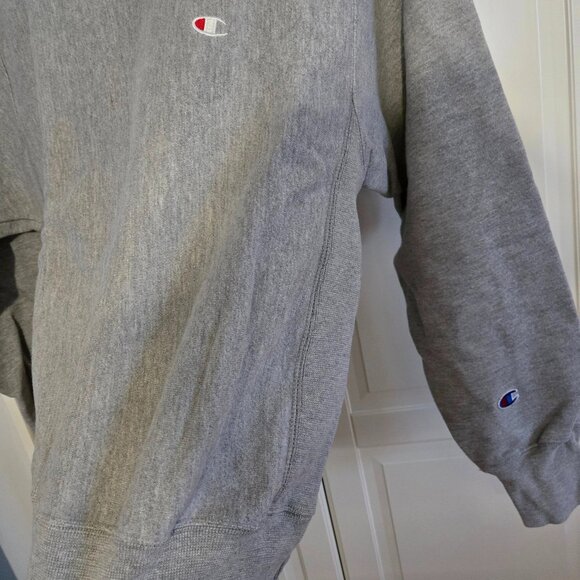 champion sweater small - Picture 2 of 2